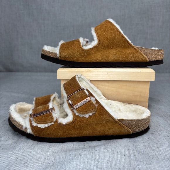 Birkenstock Arizona Shearling Suede Tan Leather Slides Sandals Women's EU 36 - Picture 3 of 10